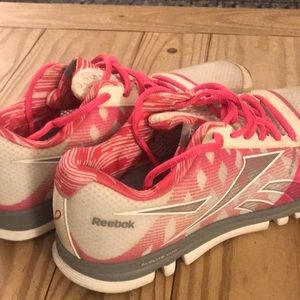 Reebok Breast cancer awareness ladies sneakers size 9